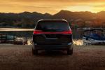 Chrysler Pacifica Limited S Appearance Package AWD 2020 года